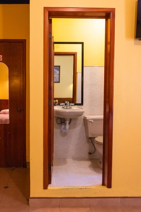 Hotel Del Parque Naolinco de Victoria Esterno foto